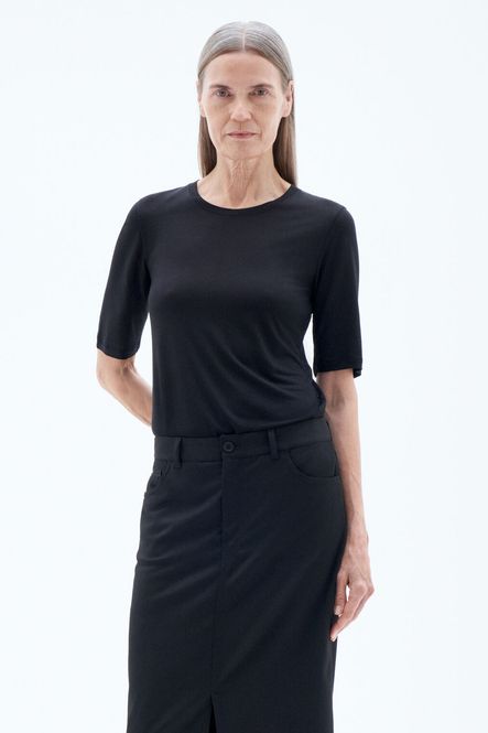 Hovedbilde ELENA TEE Black 