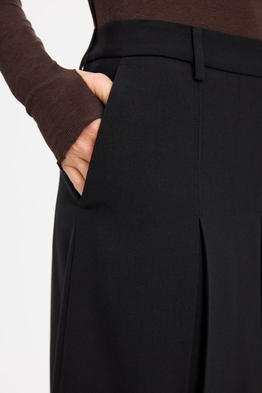 Pleated Wool Skirt Black 