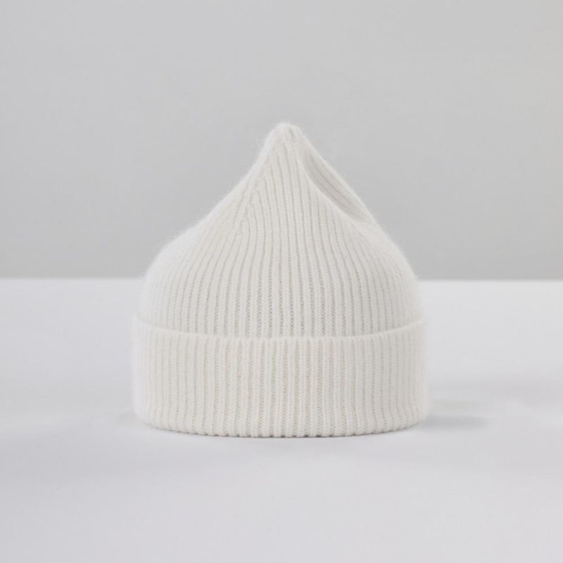 BEANIE Snow