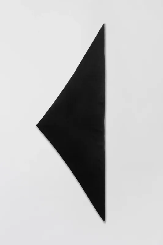 MEMOIR Cashmere Scarf Jet Black
