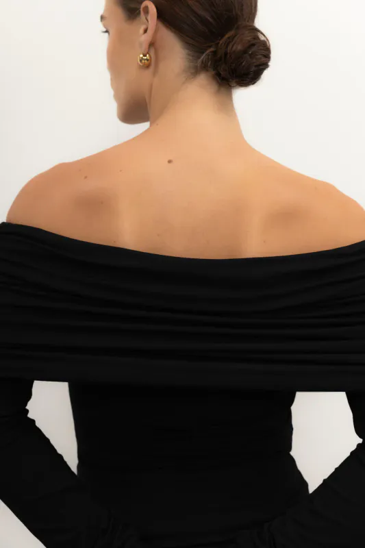 PLUM Top Black