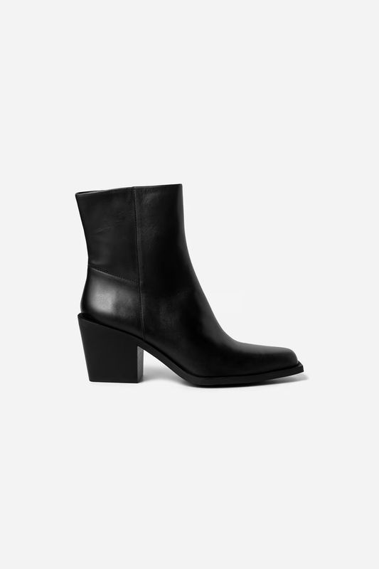 JAXIE Boot Black