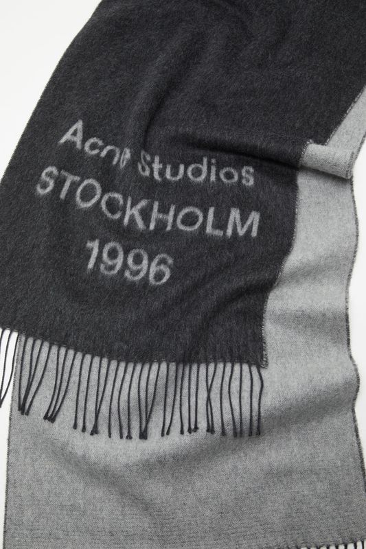 JACQUARD Logo Scarf Black | White 